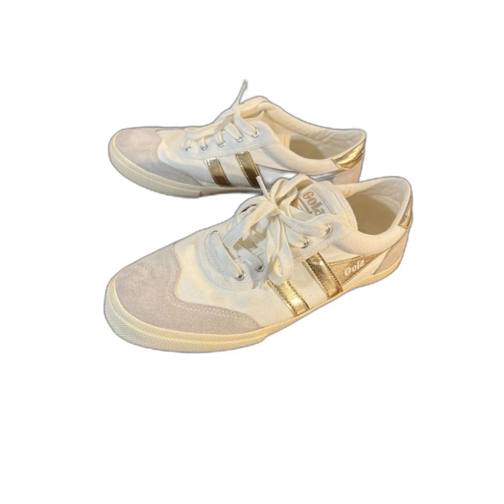 Gola Classics Women's Badminton Sneakers in Off White/Gold, US 9